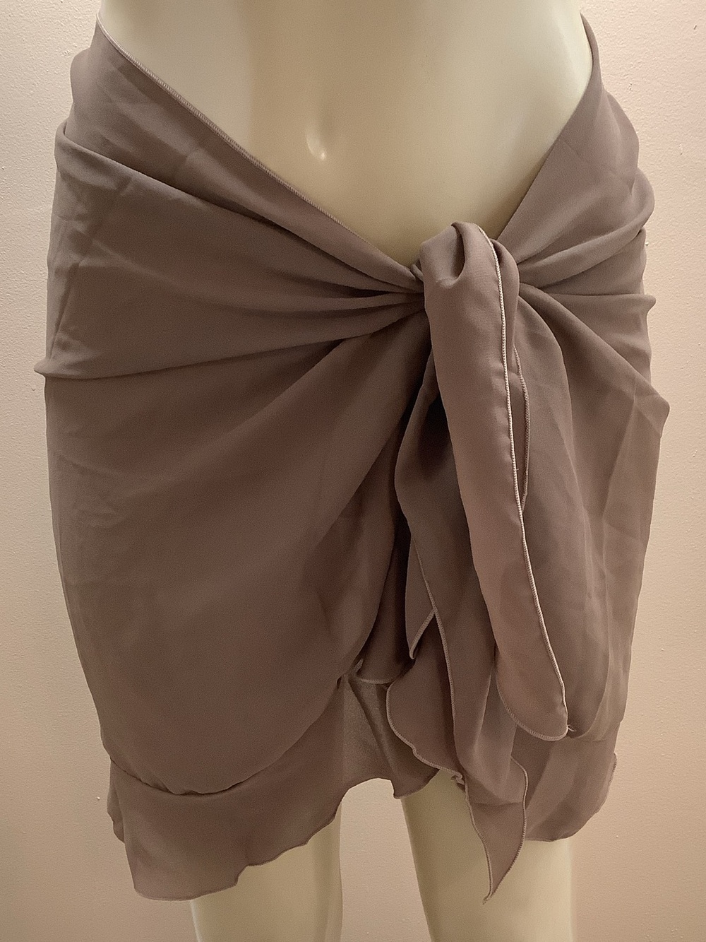 Zuliana Ruffle Trim Sarong/Cover Up Skirt. Made In USA. New No Tag.